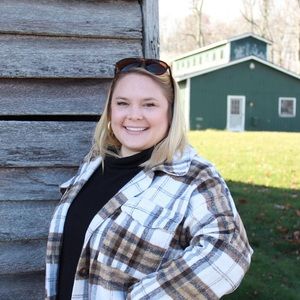 Meet your Posher, Casey